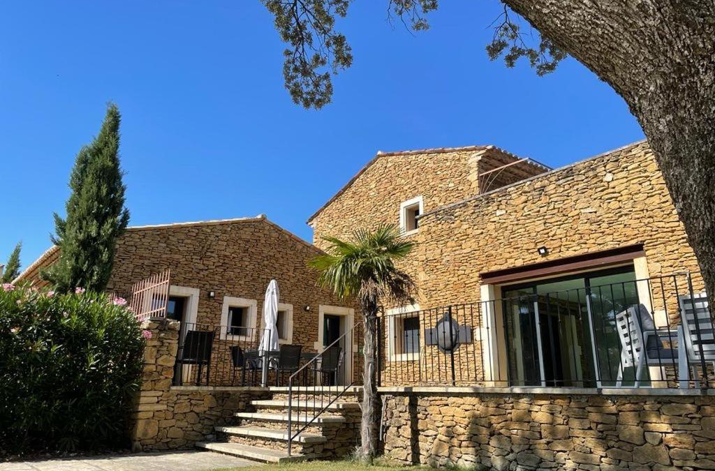 Grignan Villa | Belle villa avec piscine intérieure et piscine extérieure Gite Les Aiguiers