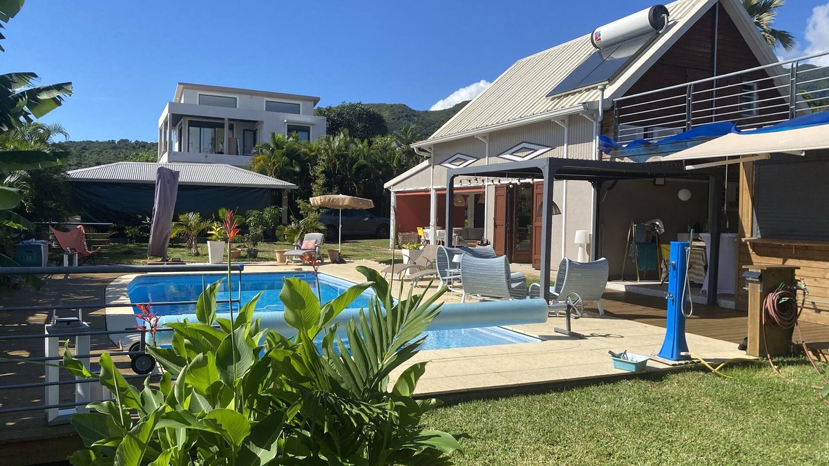 La Possession Villa | Belle Villa Avec Piscine + Bungalow