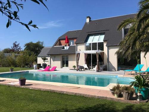 Urville-Nacqueville Villa | Belle villa bord de mer avec piscine