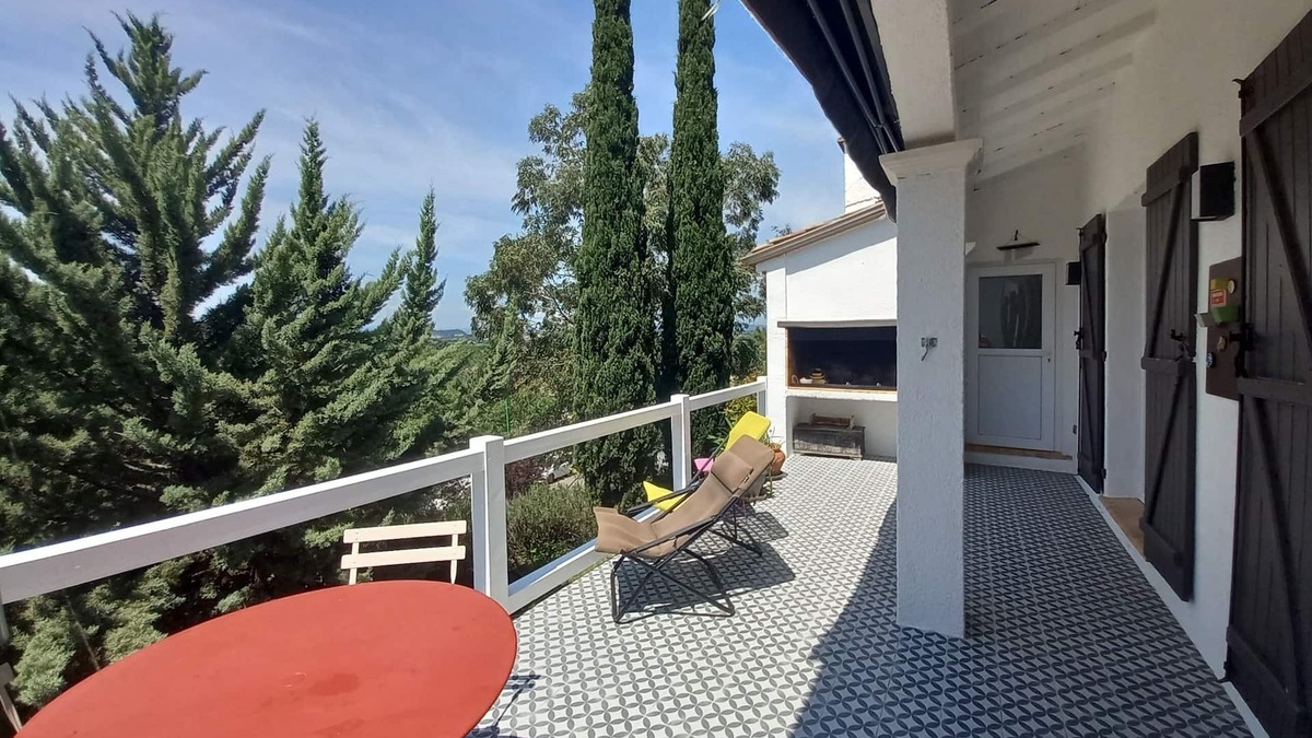 Castelnau-de-Guers Villa | Belle Villa Avec vue Exceptionnelle à 2 km de Pézenas