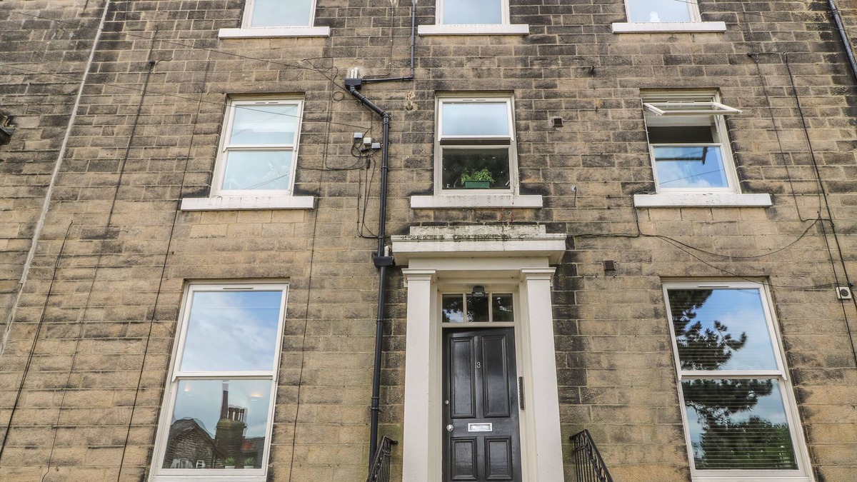 Ilkley Cottage | BELLE VUE, pet friendly, character holiday cottage in Ilkley
