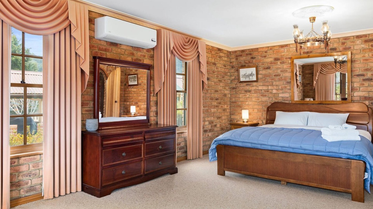 Marysville House | BELLENOR - Spacious Family Home Perfect for Dual Families