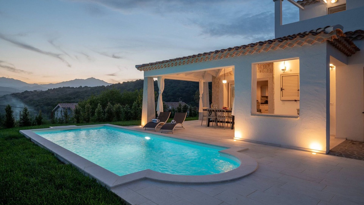 Luddui Villa | Bellevue 36E by Klodge - stylish villa with exclusive pool