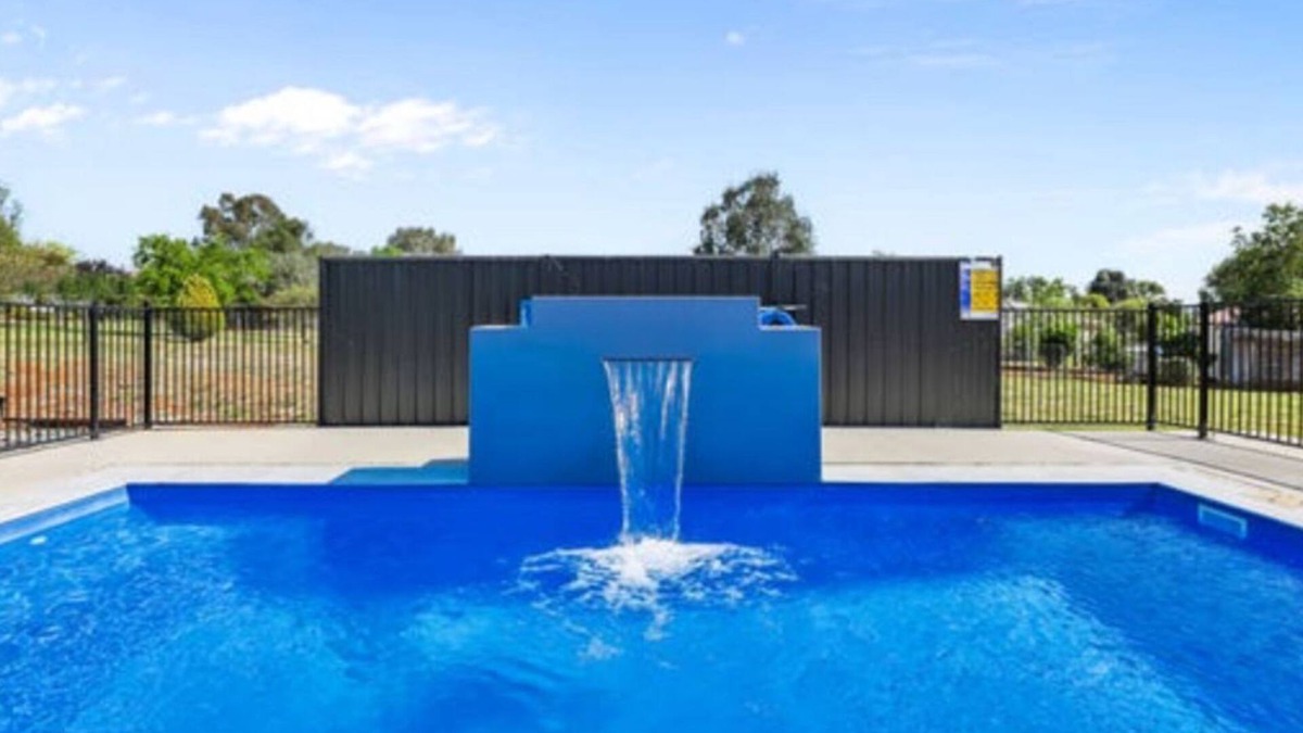 Moore Creek House | Bellevue Holiday House