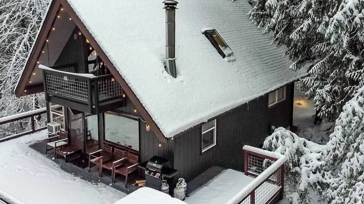 Sudden Valley Cabin | Bellingham A-Frame - Hot tub - Fireplace - Firepit