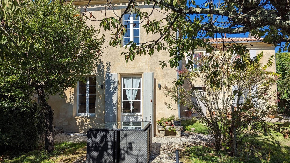 Belves-de-Castillon House | Bello Viso, Proche Saint Emilion Dans un Écrin de Verdure au Milieu des Vignes