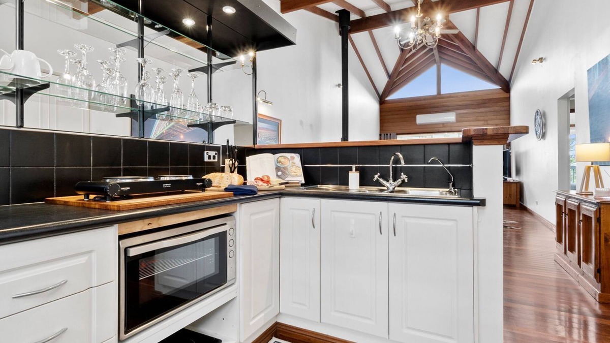 Kurrajong Heights House | Bells Rest -With a View