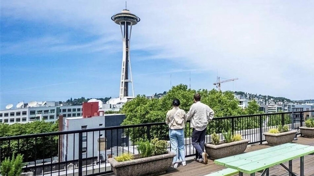 South Lake Union Condo | Belltown Heart 1BR, Air Conditioner, FREE Parking, next to Space Needle