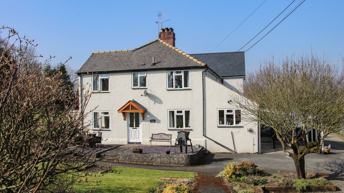 St Martins Cottage | BELMONT BRIDGE, family friendly, character holiday cottage in Henlle