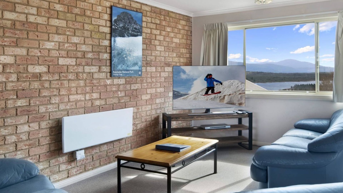 Jindabyne House | Beloka 7 - 2BR Townhouse l Lake Views l Spa Bath l WiFi