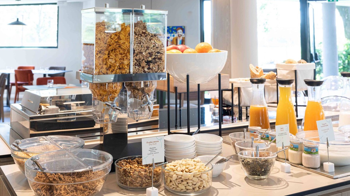 Peschiera Borromeo Hotel | Belstay Milano Linate