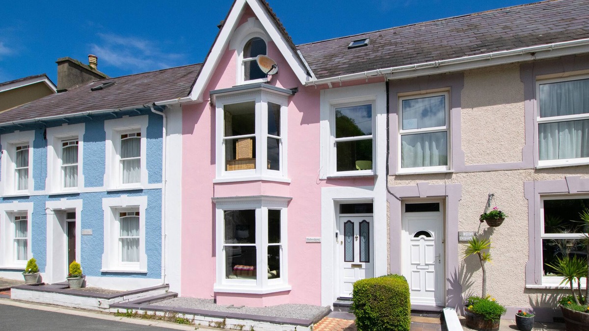 New Quay House | Belvedere - Four Bedroom House, Sleeps 6