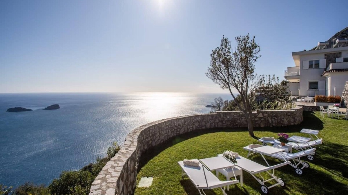 Colli di Fontanelle Villa | Belvedere delle Sirene: Views, Heated Pool & Concierge