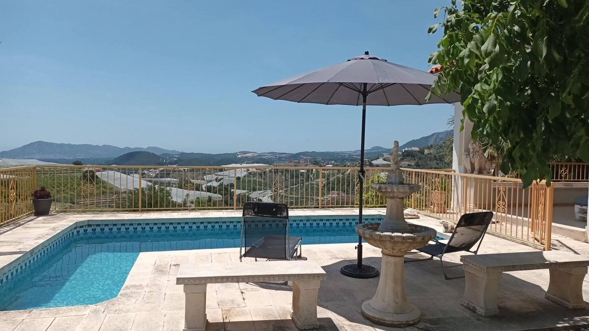 Callosa d' En Sarria House | Belvilla by OYO Villa Adelia - private pool