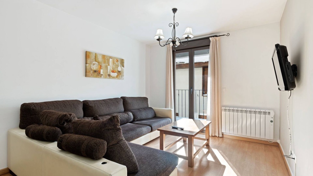 Gudar Apartment | Belvilla by OYO Apartment in Gudar