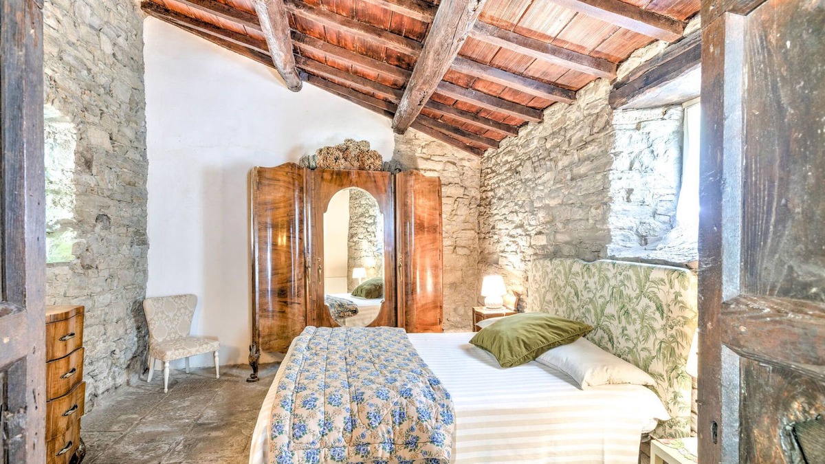 San Godenzo House | Belvilla by OYO Rustic holiday home with pool