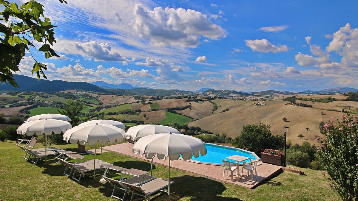 Arcevia Apartment | Belvilla by OYO Tramonto
