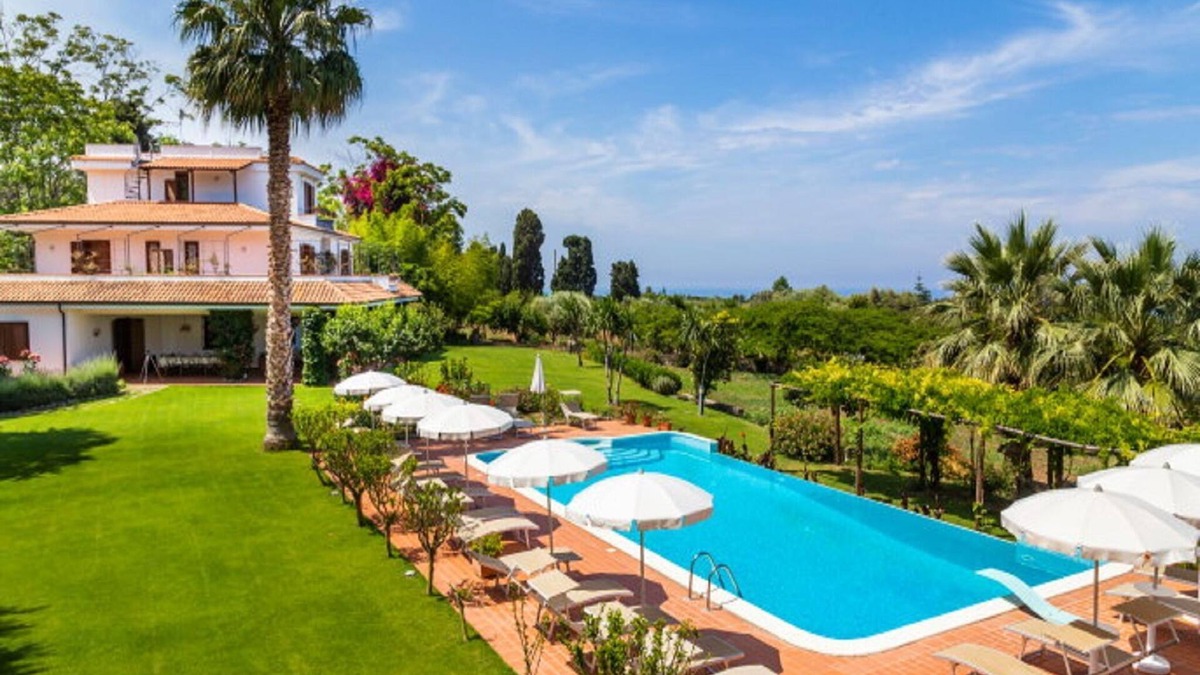Santa Domenica Villa | Belvilla by OYO Villa Conte
