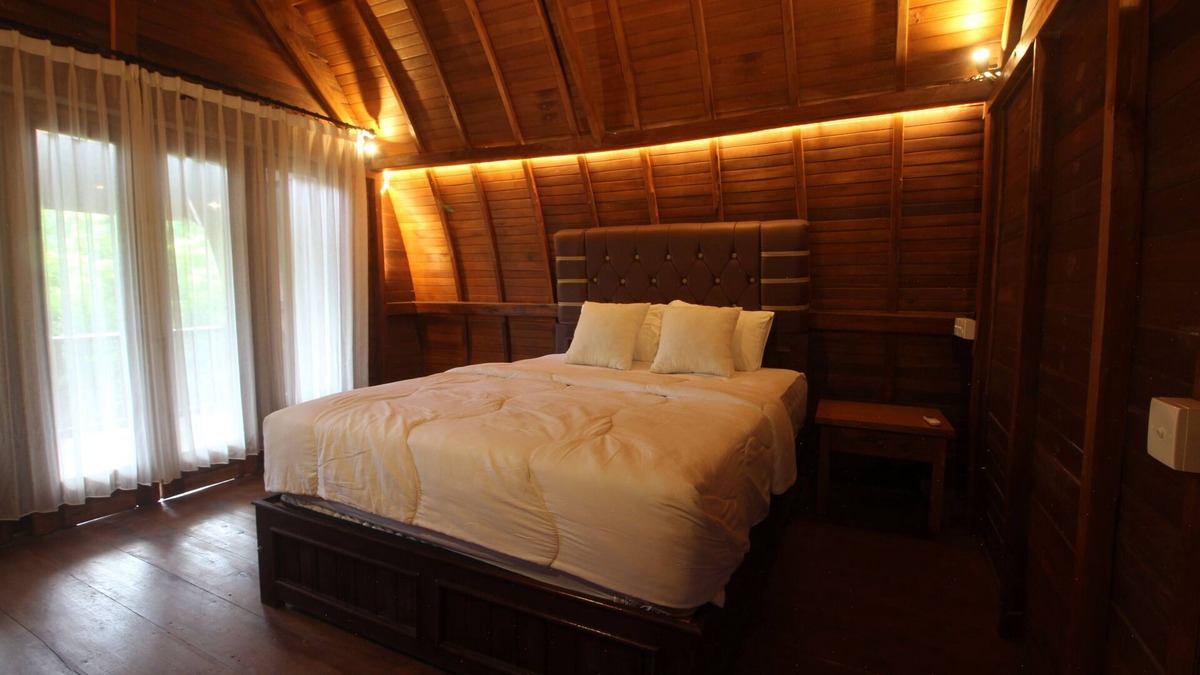 Banyuasri Hotel | Belvilla Serenity Resort