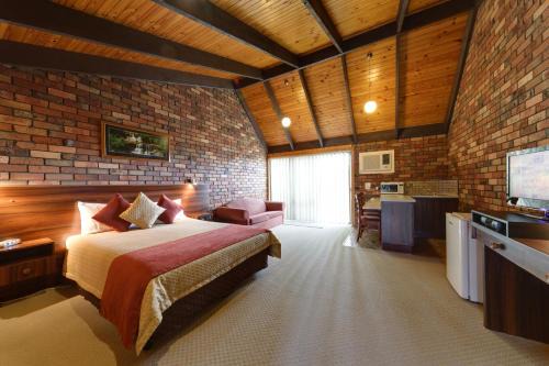 West Wodonga Hotel | Belvoir Village Motel & Apartments Wodonga