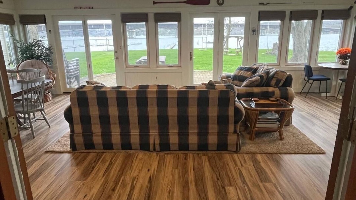 Bemus Point House | Bemus Point Lakefront cottage