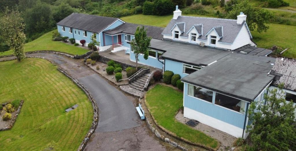 Strontian Hotel | Ben View Phoenix Hotel
