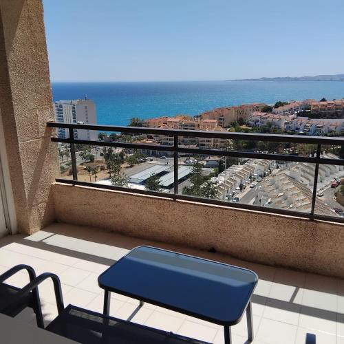 Torrequebrada Apartment | Benalmadena Suite Vistas panorámicas, 2 piscinas, Area infantil, Bar, Jardines y Tenis