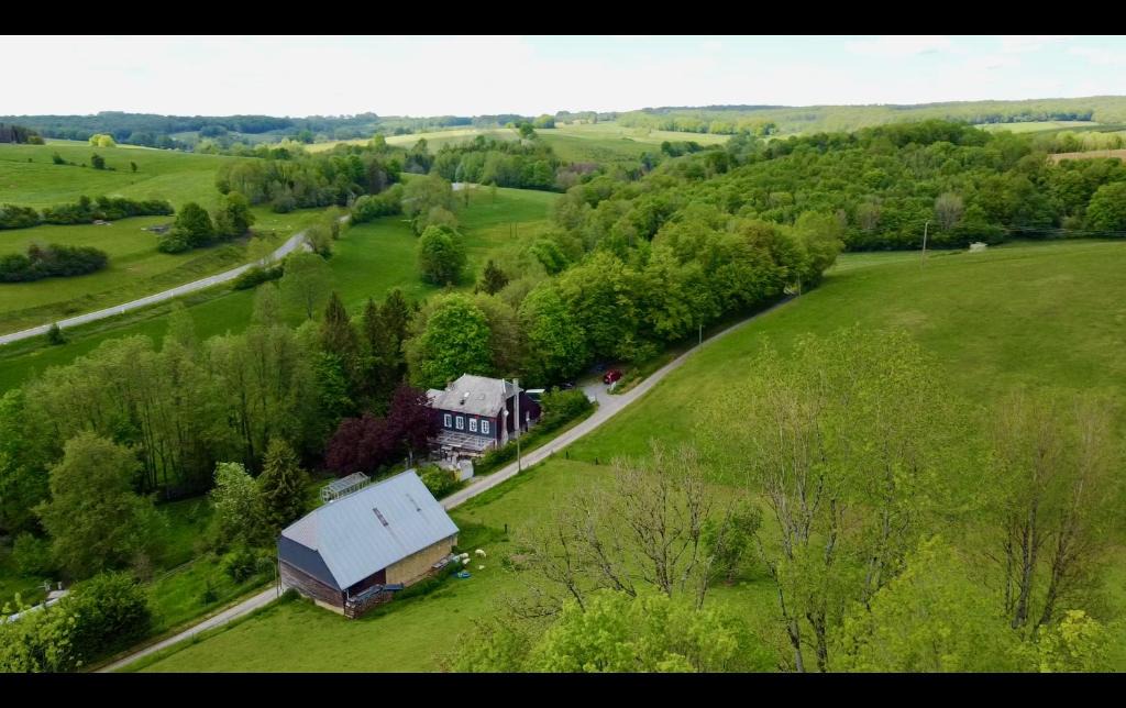 Signy-lAbbaye Bed & Breakfast | BenB La Fosse Bleue