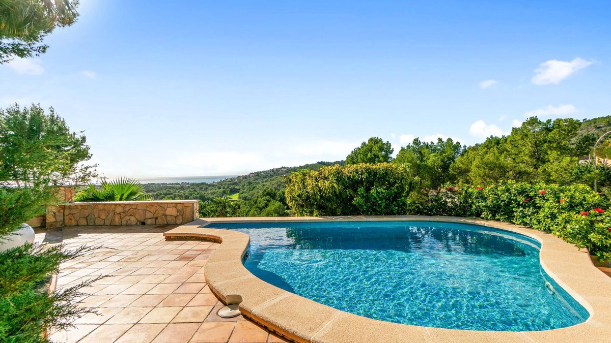 Bendinat House | #Bendinat, 4 bedroom detatched Villa, with private pool. Close to Puerto Portal