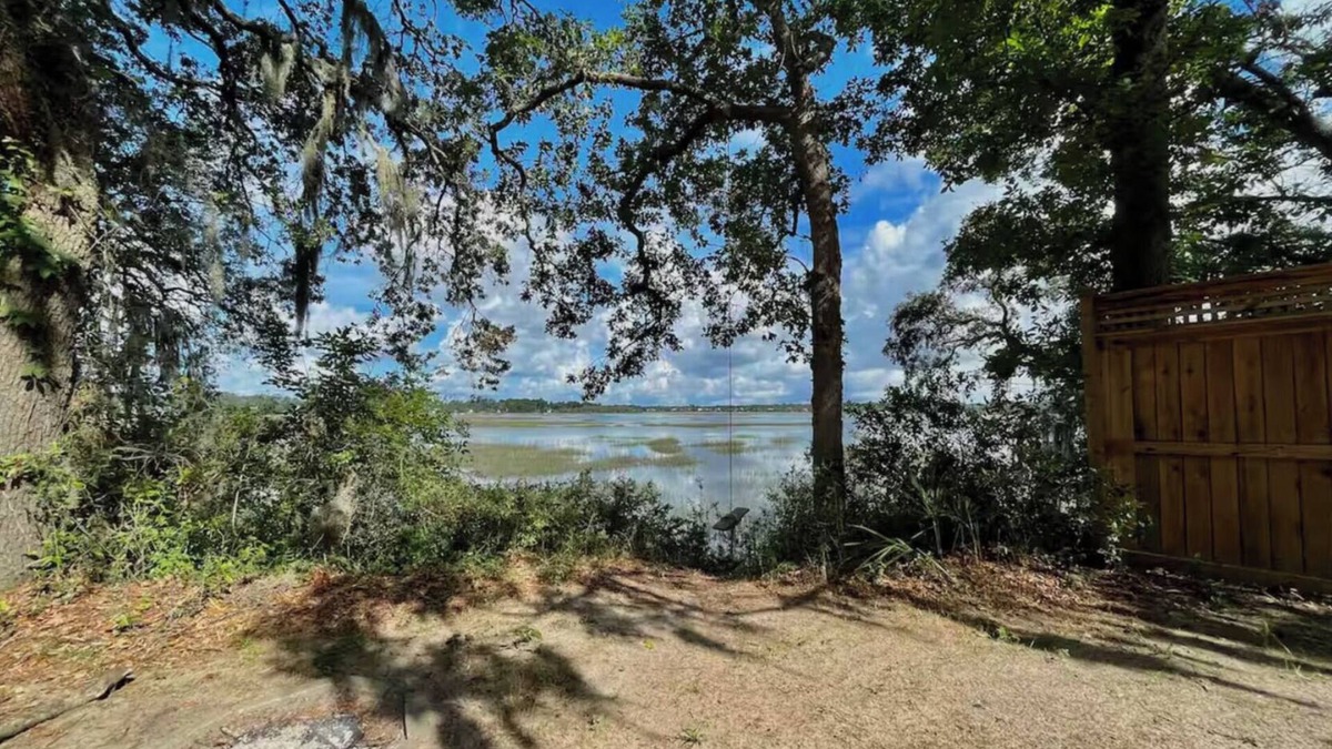 Beaufort House | Beneath the Palms - Waterfront Home - Sleeps 6