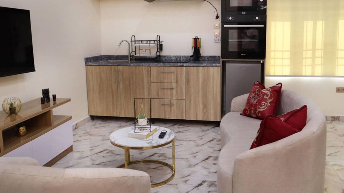 Ikeja Apartment | Benitonite-Charming 1-bedroom apartment in welcoming Lagos with AC