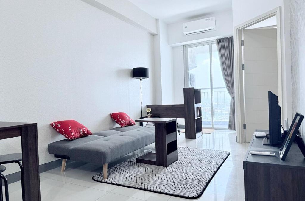 Surabaya Apartment | Benson 2 BR & 1 Pakuwon mall for 5 peoples stay