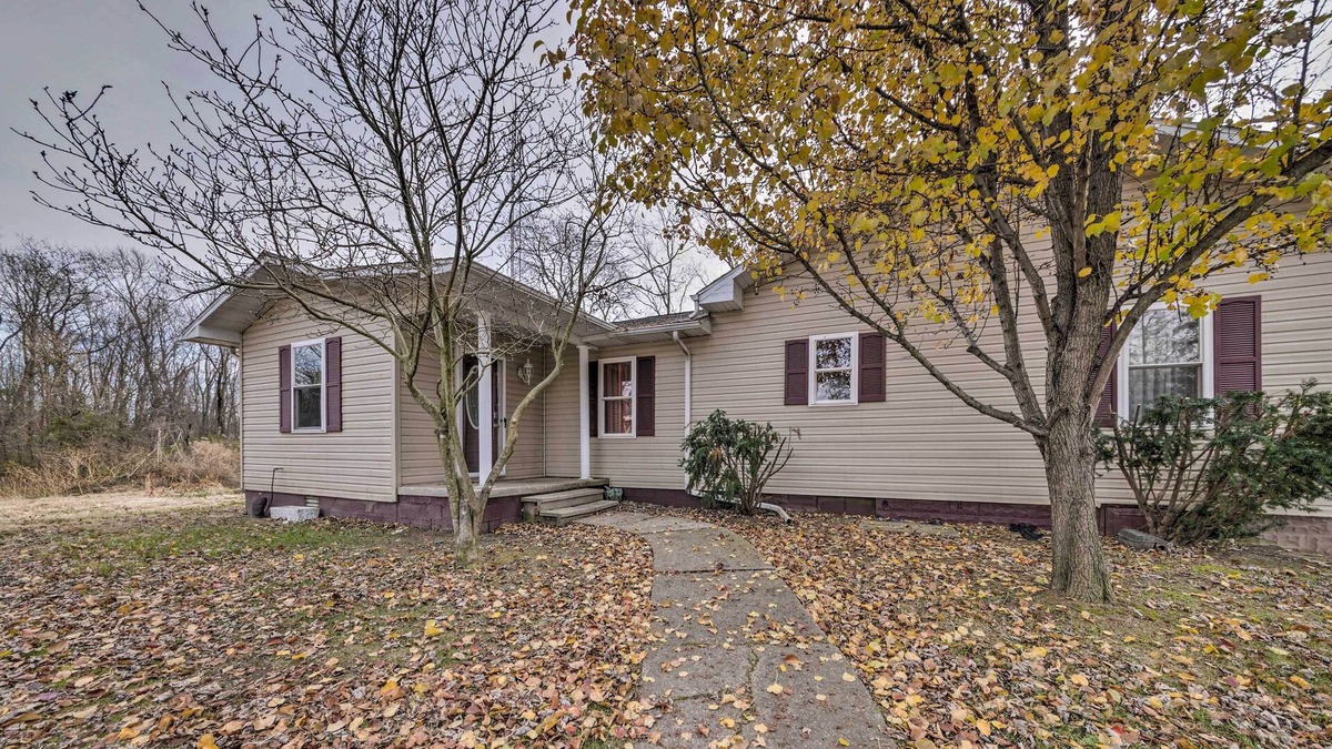 Benton House | Benton House w/ Fishing & Hunting On-Site!