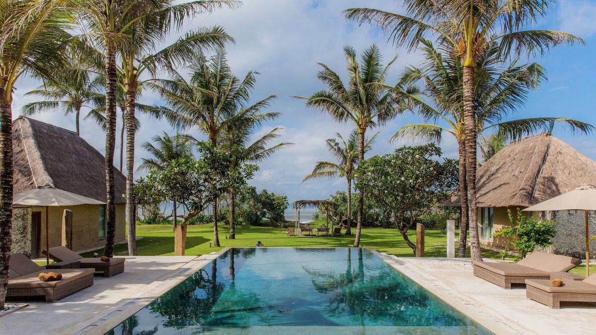 Tegal Mengkeb Villa | Beraban Beach House