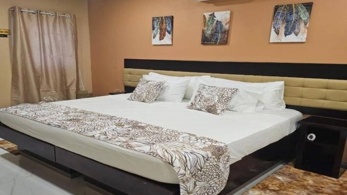 Castara Bed & Breakfast | Beres Vale Apartments - King Roomn