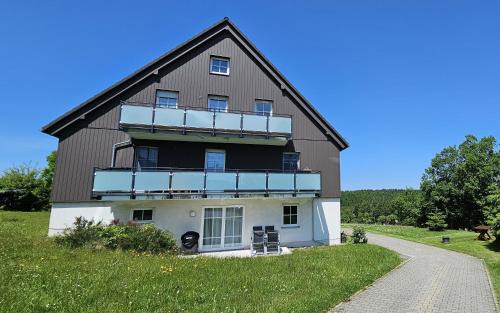 Altenberg Apartment | Bergidylle- Saniert und Hochwertig mit Massivholzmöbeln, Sonnenterrasse in der Natur, fußgängig ins Zentrum
