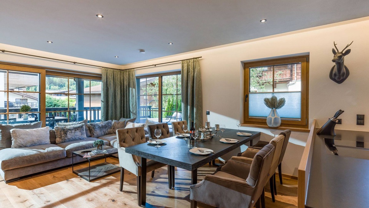 Kitzbuehel Apartment | Bergliebe