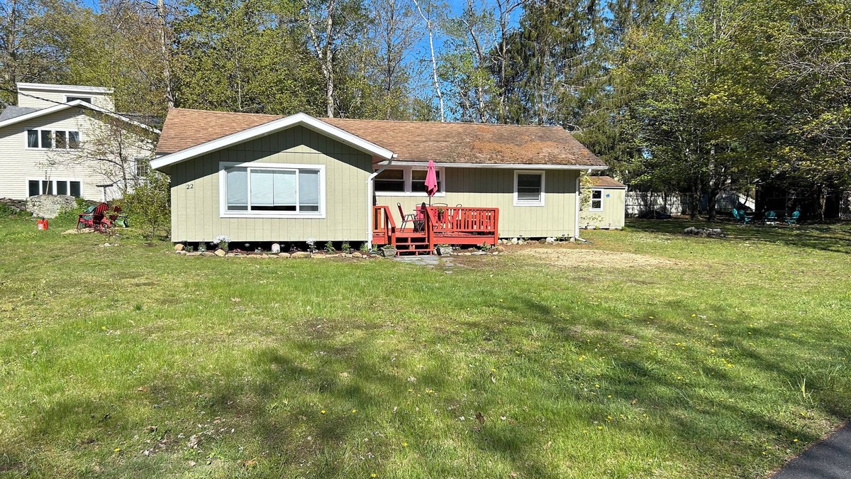 Hinsdale Cabin | Berkshire Cabin by Lake Ashmere