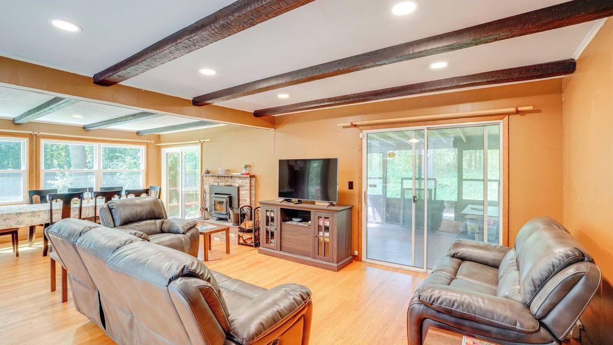 New Lebanon House | Berkshire Hideaway w/Fire Pit & Playground!