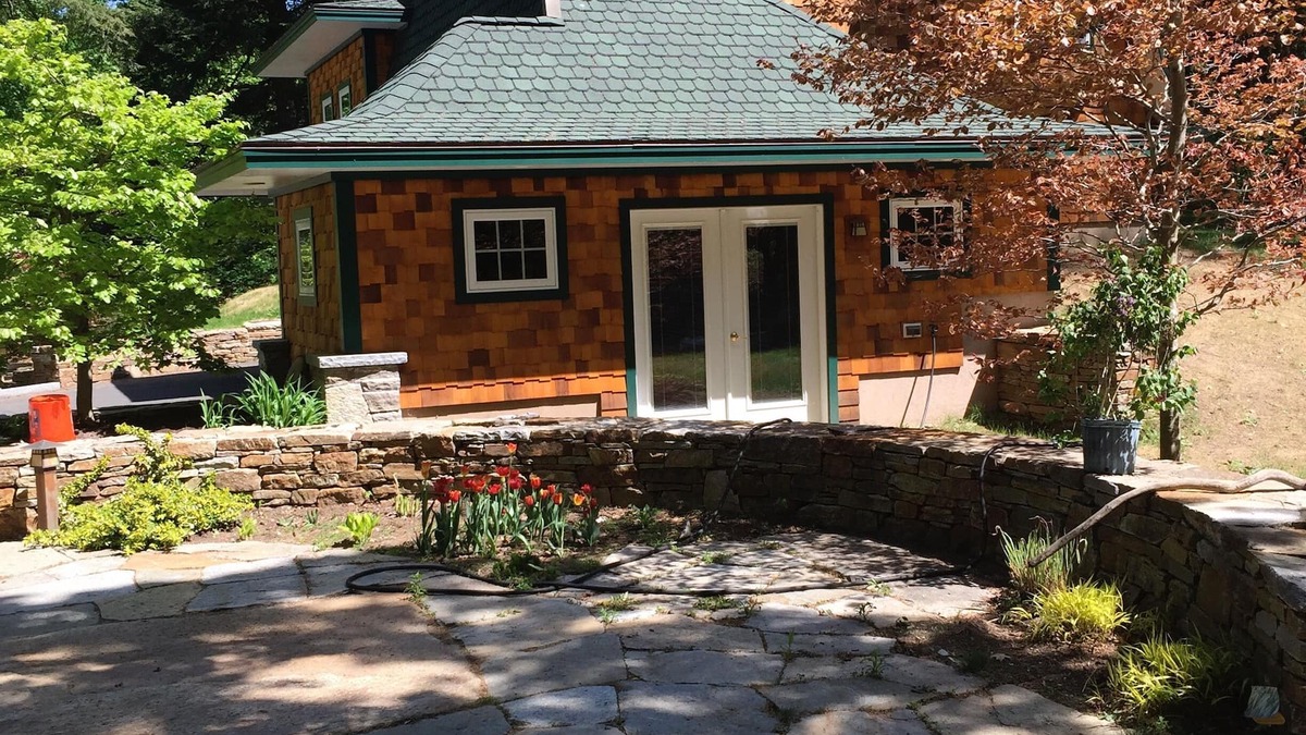 Lanesborough House | Berkshire Village Carriage House - Super Private!