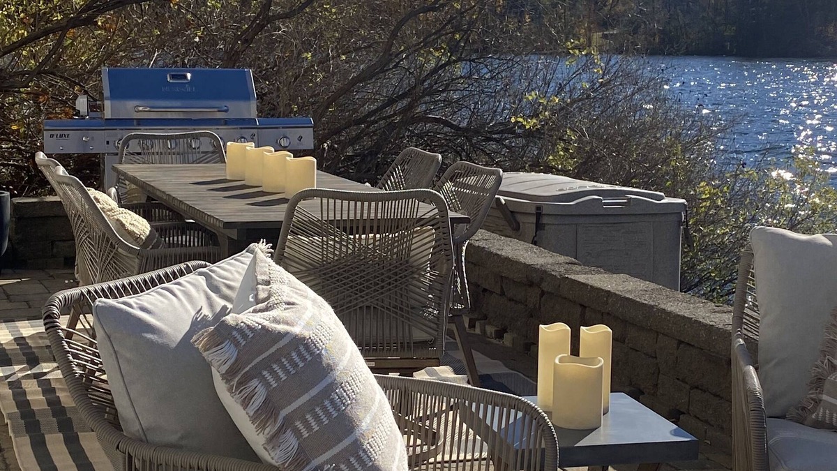 Lenox Dale House | Berkshires Home Makeover ~ Immaculate Lakefront Getaway ~ Dreamy Sunsets!