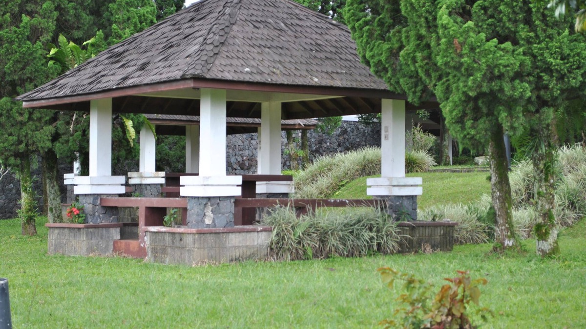 Cipanas Hotel | Berlian Resort