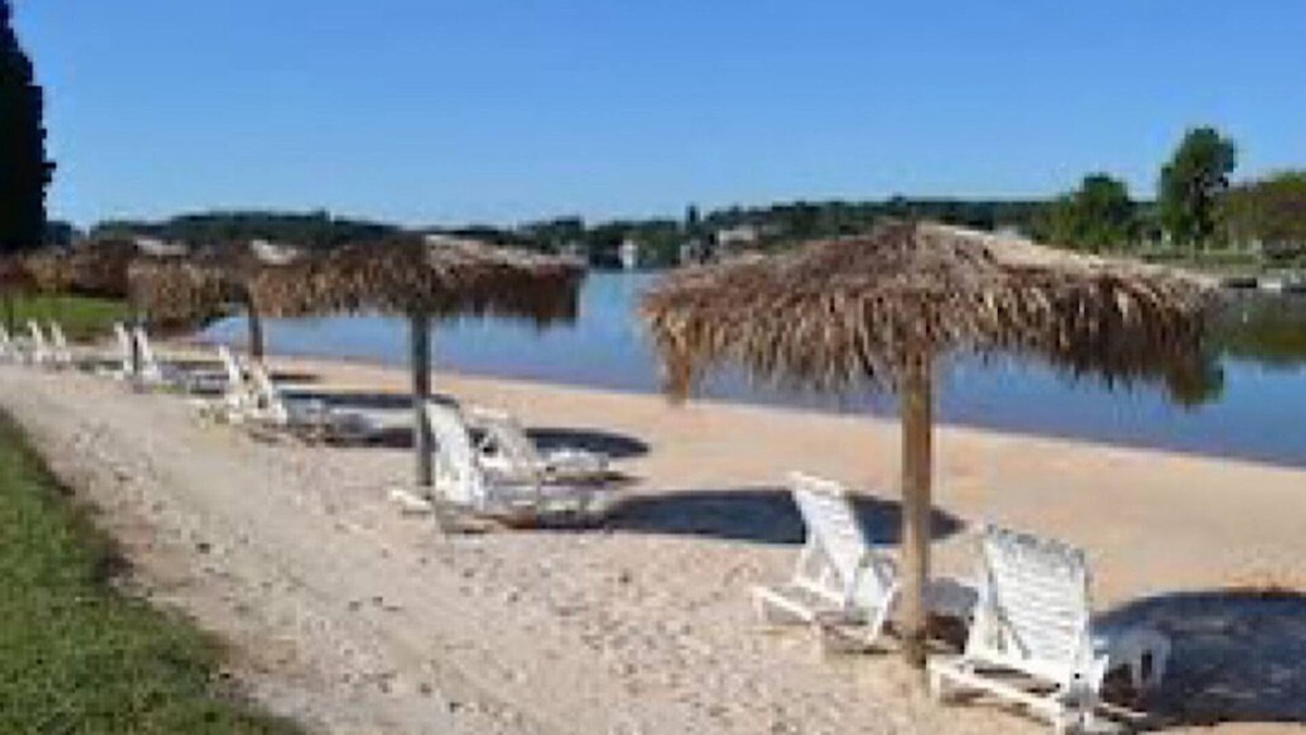 Smith Mountain Lake Condo | Bernard's Landing Docktails and Dreams - Waterfront