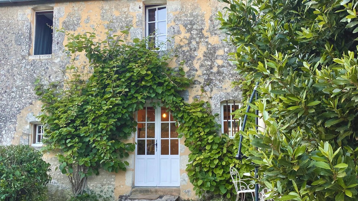 Eperrais House | Bernard's self-catering cottage in the heart of the Perche!