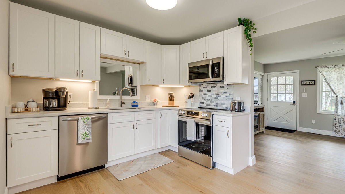 Bernardston House | Bernardston Home Near Northfield Mount Hermon!
