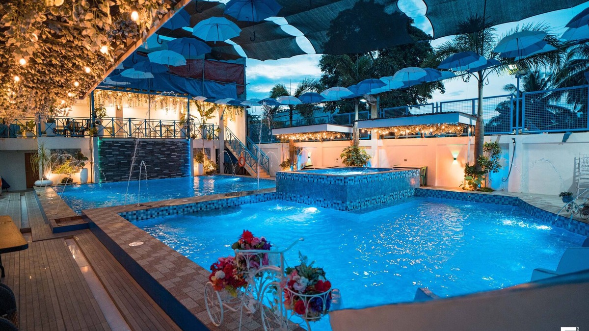 Guinobatan Hotel | Bernese Resort Hotel powered by Cocotel