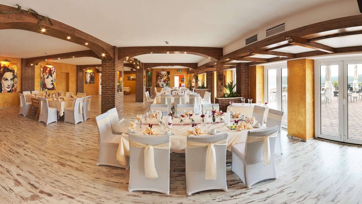 Sassenburg Hotel | BernsteinSee Hotel