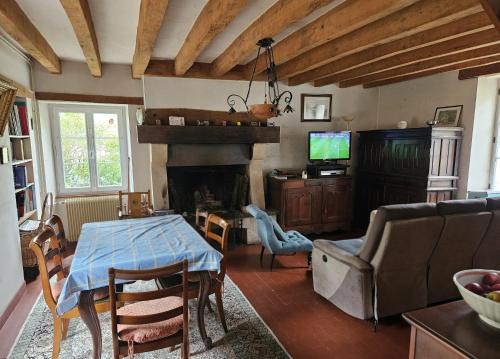 Jeu-Maloches House | Berrichonne house near Beauval Zoo