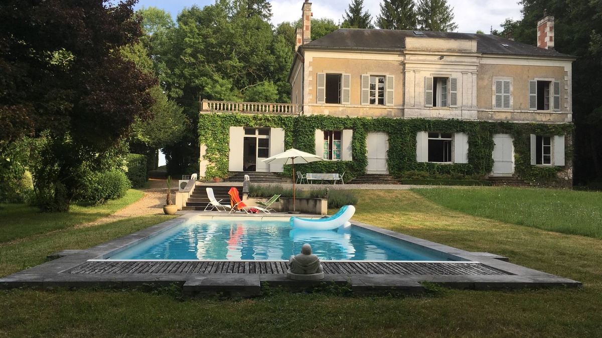Saint-Germain-du-Puy House | Berry manor house, swimming pool and tennis court