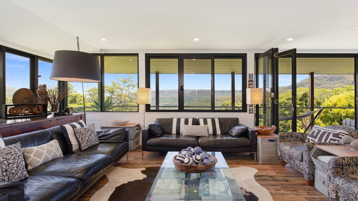 Brogers Creek Cottage | Berry Mountain Hideaway – peaceful retreat boasting the most spectacular views of Kangaroo Valley